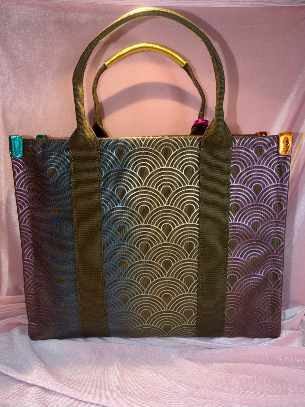 NWT Authentic Kurt Geiger Southbank Tote Olive / Rainbow Metallic + Dust Bag - Picture 3 of 9